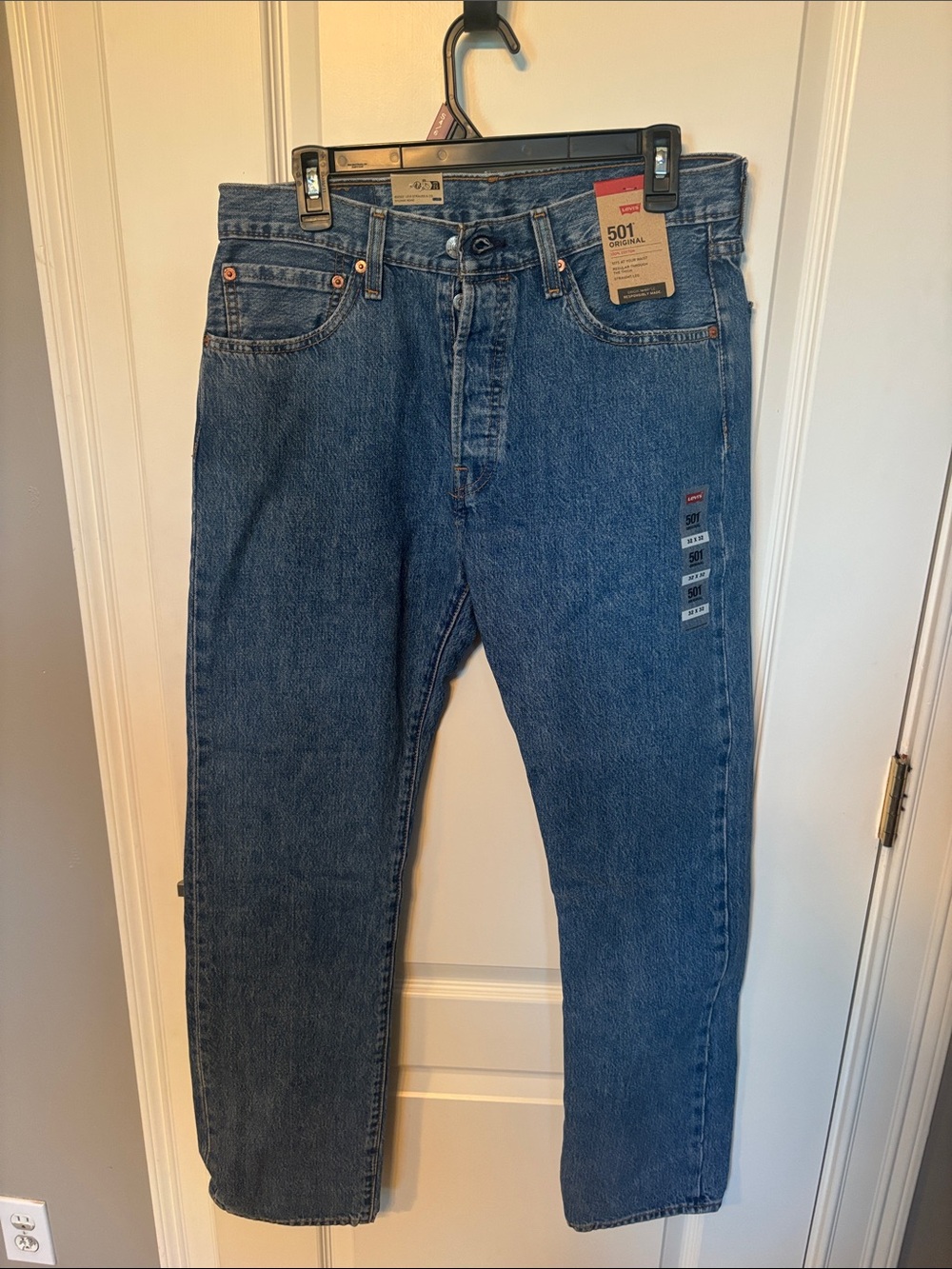 Levi's Men's Relaxed Straight Jeans - Medium Blue